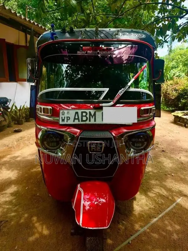 Bajaj 4 Stroke 2016 Three Wheel (Used)