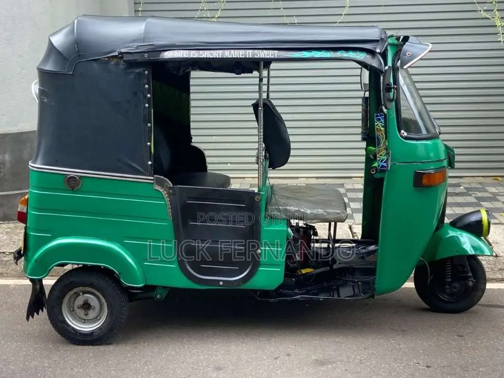 Bajaj 2 Stroke 2006 Three Wheel (Used)