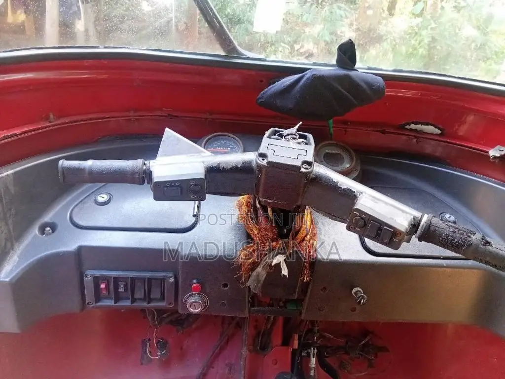 Bajaj 4 Stroke 2012 Three Wheel (Used)