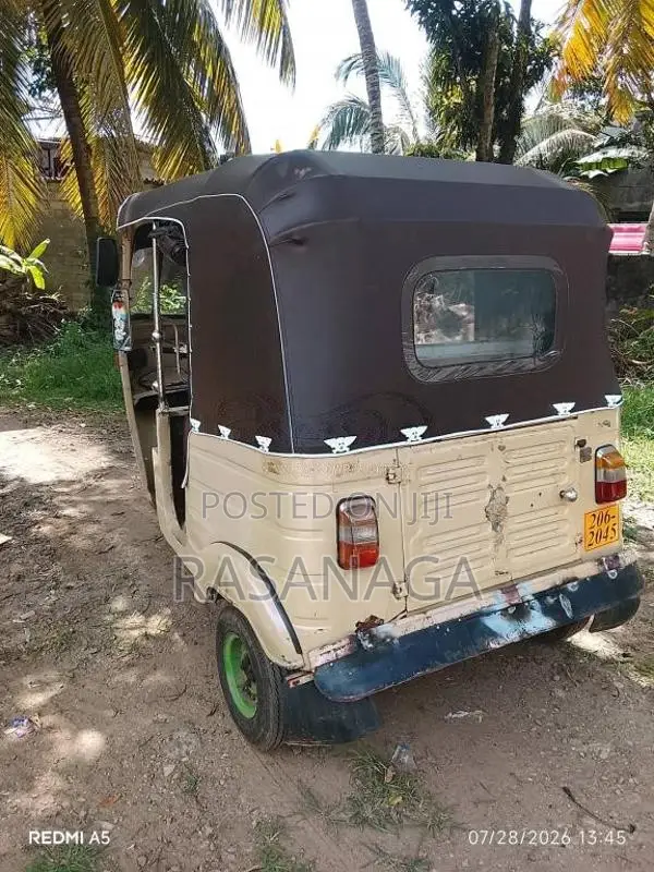 Bajaj 2 Stroke 1999 Three Wheel (Used)