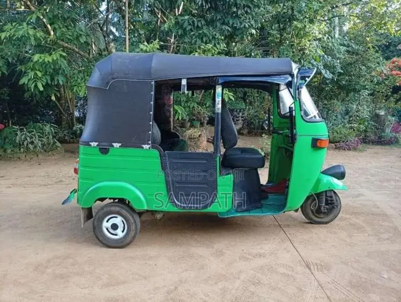 Bajaj 2 Stroke 2006 Three Wheel (Used)