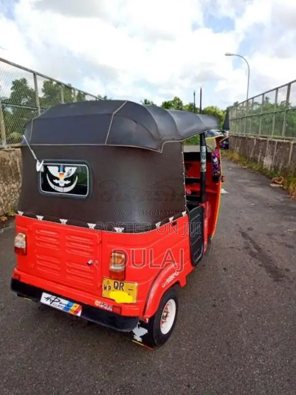 Bajaj 4 Stroke 2008 Three Wheel (Used)