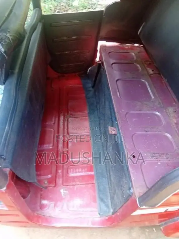Bajaj 4 Stroke 2012 Three Wheel (Used)