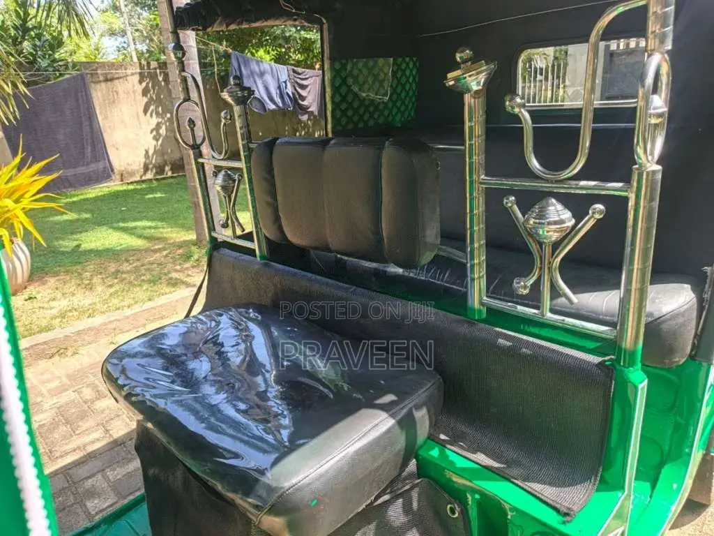 Bajaj 2 stroke 2005 Three Wheel (Used)
