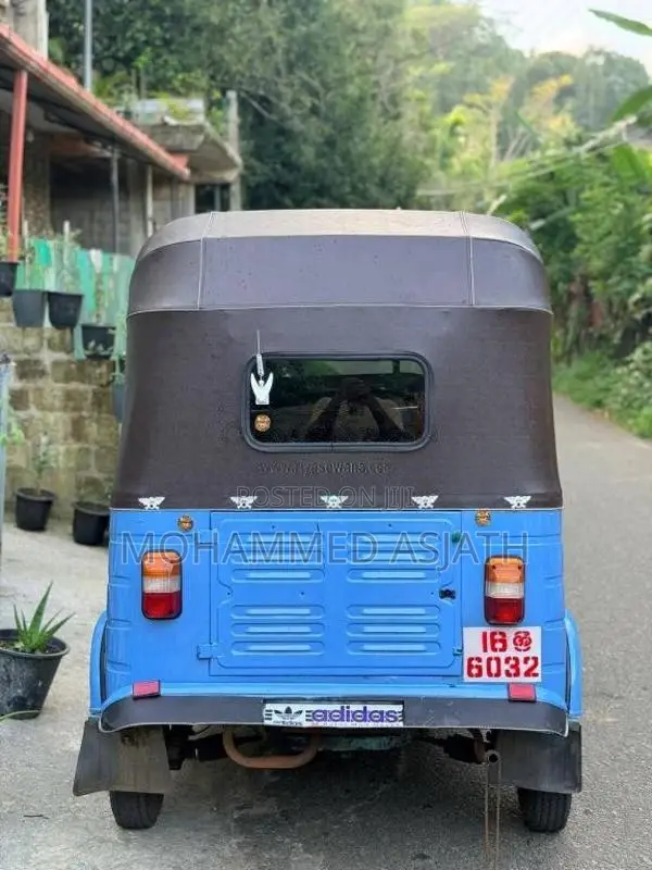 Bajaj 2 Stroke 1988 Three Wheel (Used)