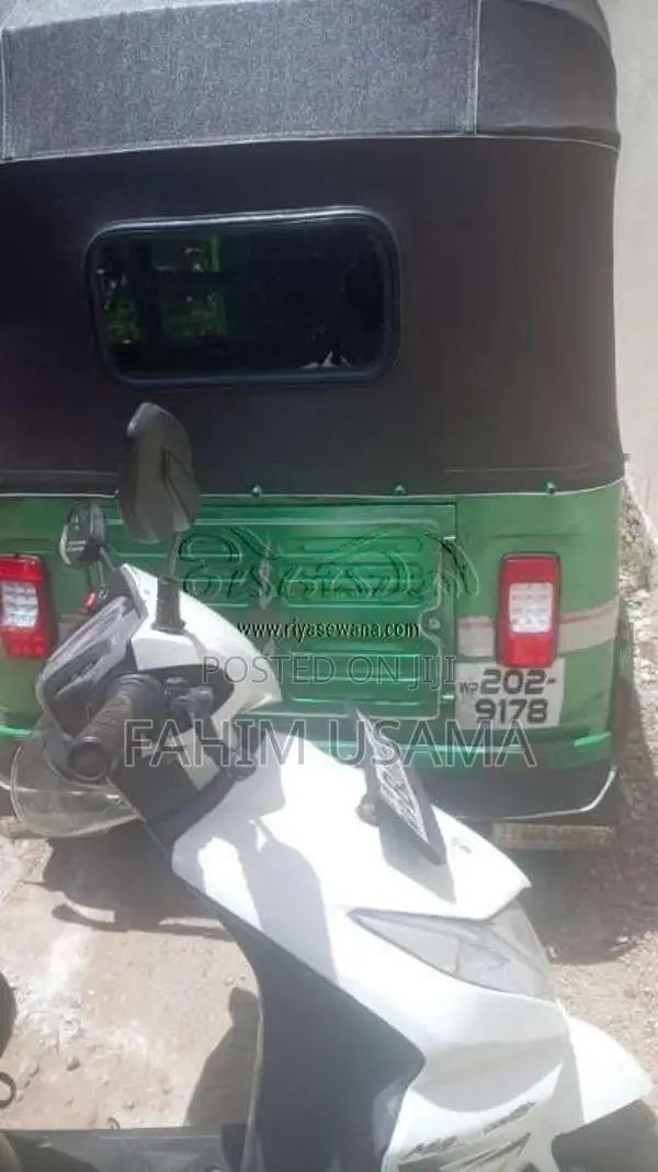 Bajaj 2 stroke 1999 Three Wheel (Used)