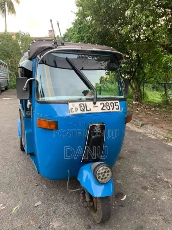 Bajaj 4 Stroke 2007 Three Wheel (Used)