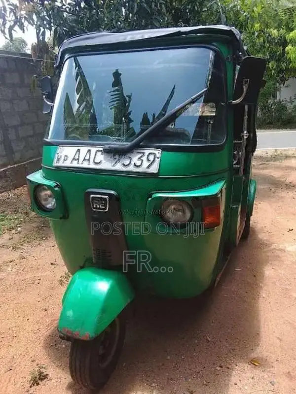 Bajaj RE 205 2012 Three Wheel (Used)