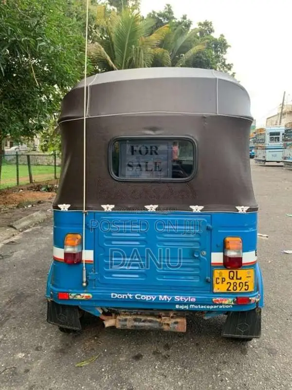 Bajaj 4 Stroke 2007 Three Wheel (Used)