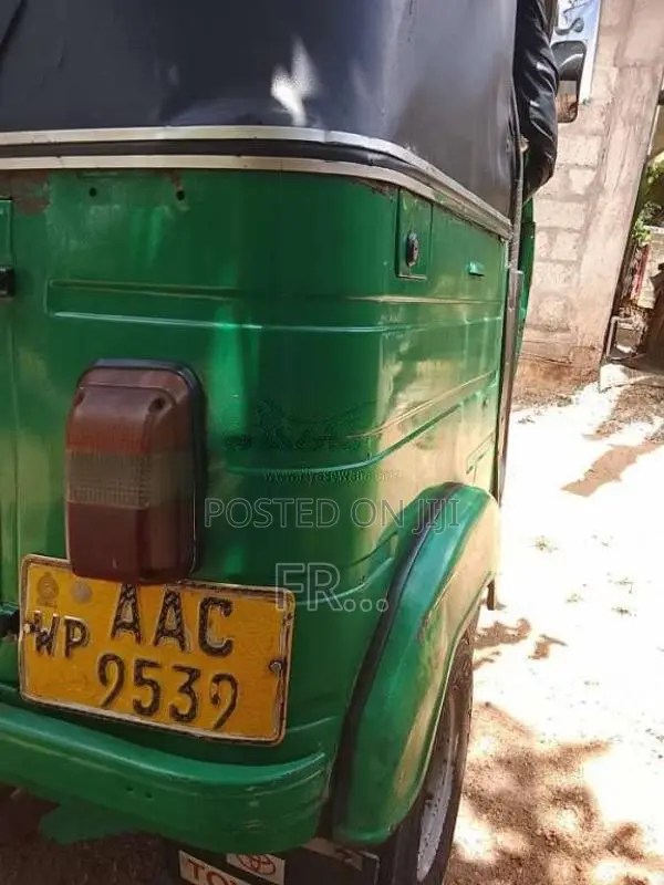 Bajaj RE 205 2012 Three Wheel (Used)