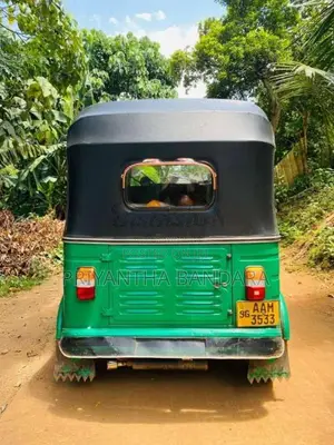 Bajaj RE 205 2013 Three Wheel (Used)