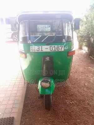 Bajaj RE 2 Stroke 2004 Three Wheel (Used)