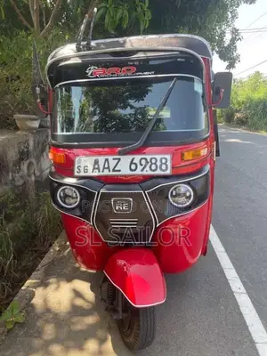 Bajaj RE 205 2015 Three Wheel (Used)