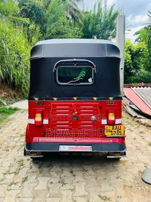 Bajaj Re 2014 Three Wheel (Used)