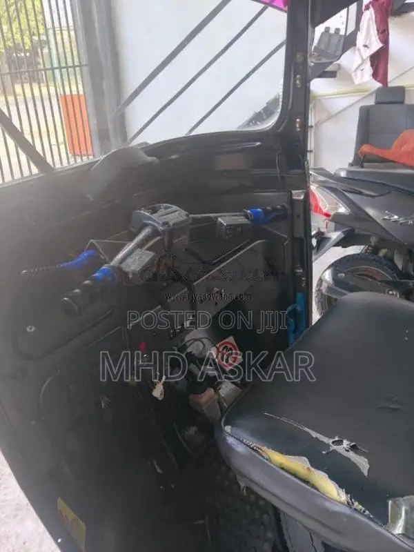 Bajaj RE 4 Stroke 2013 Three Wheel (Used)