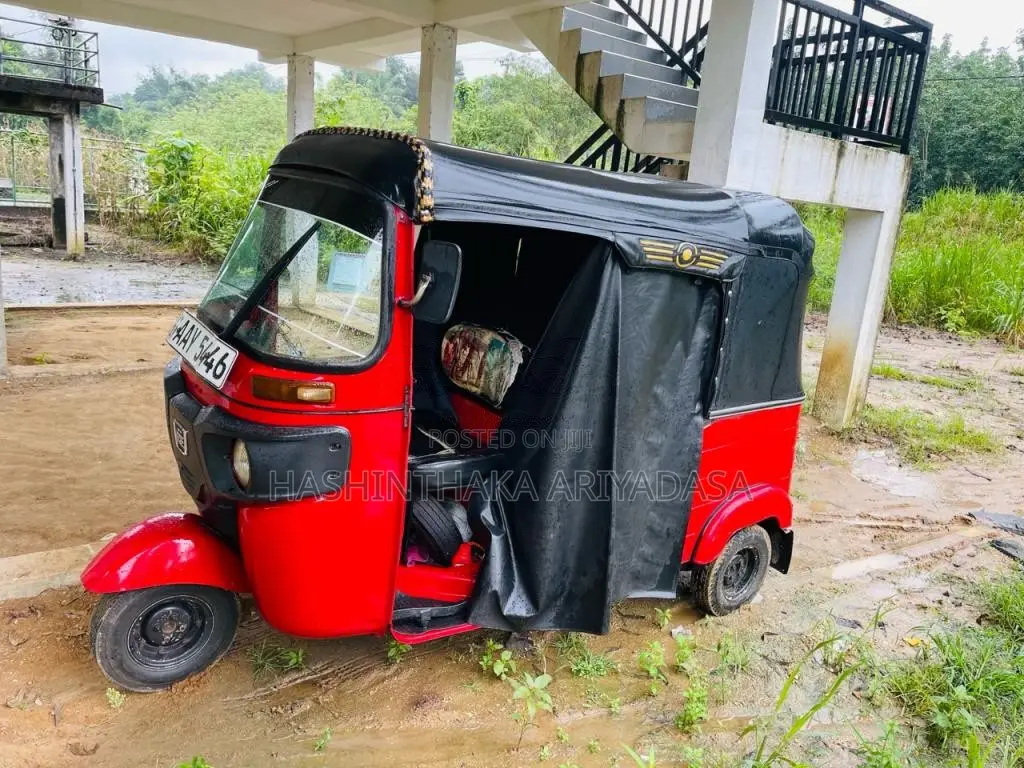 Bajaj RE 205 2015 Three Wheel (Used)