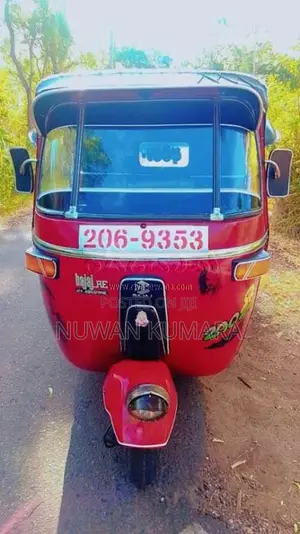 Bajaj RE 2 Stroke 1999 Three Wheel (Used)
