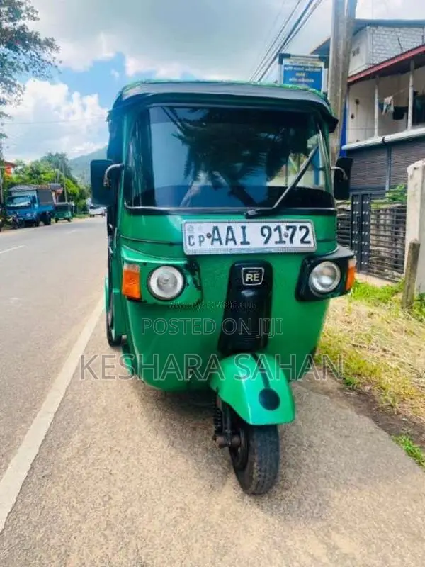 Bajaj 4 Stroke 2013 Three Wheel (Used)