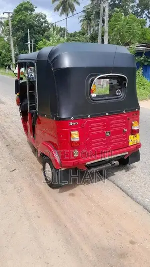 Bajaj RE 4 Stroke 2010 Three Wheel (Used)