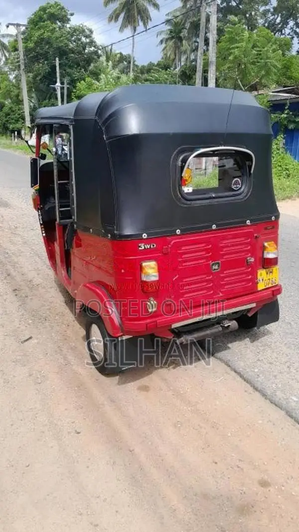 Bajaj RE 4 Stroke 2010 Three Wheel (Used)