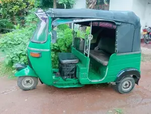 Bajaj RE 2 Stroke 2002 Three Wheel (Used)