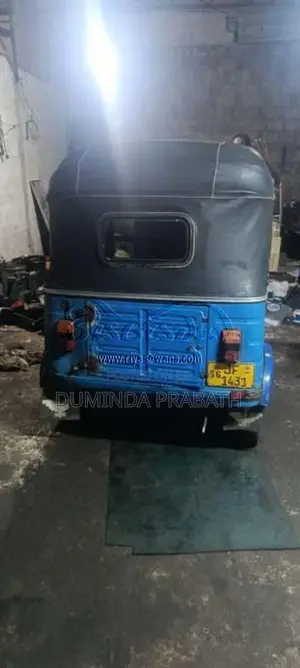Bajaj 2 Stroke 2004 Three Wheel (Used)