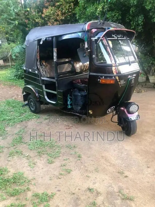 Bajaj 2 Stroke 2005 Three Wheel (Used)