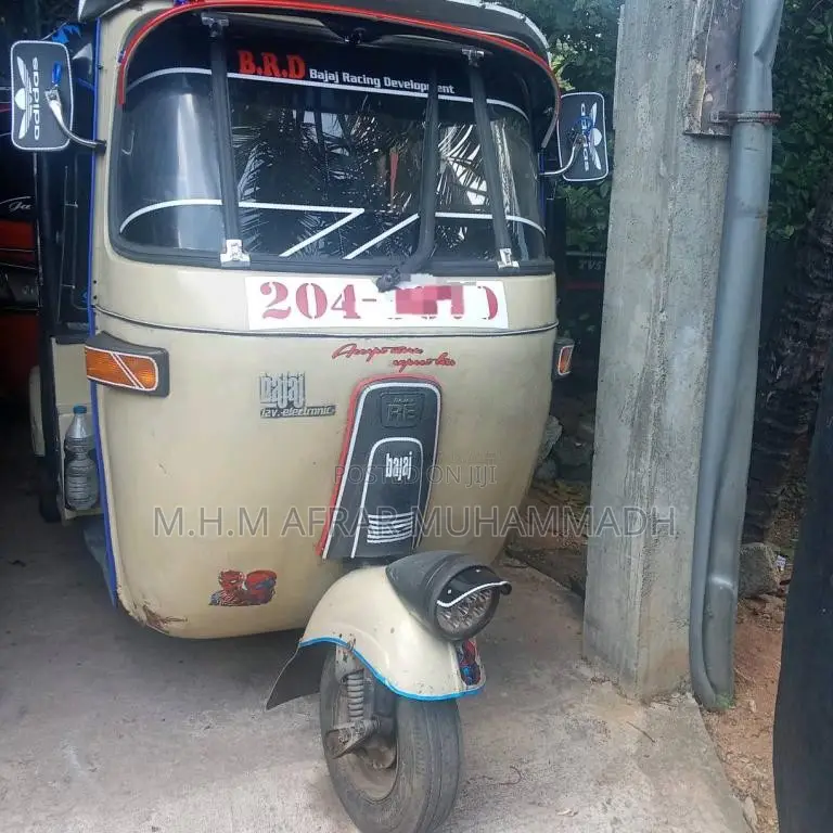 Bajaj 2 Stroke 1998 Three Wheel (Used)
