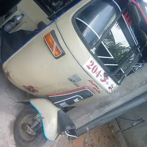 Bajaj 2 Stroke 1998 Three Wheel (Used)