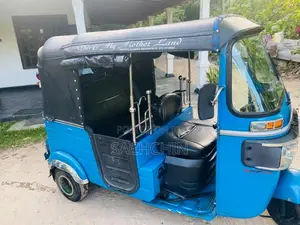 Bajaj 4 Stroke 2015 Three Wheel (Used)