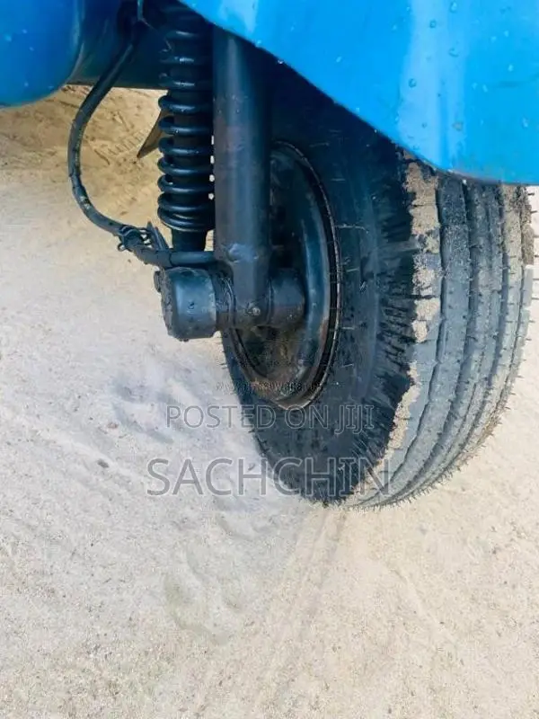 Bajaj 4 Stroke 2015 Three Wheel (Used)