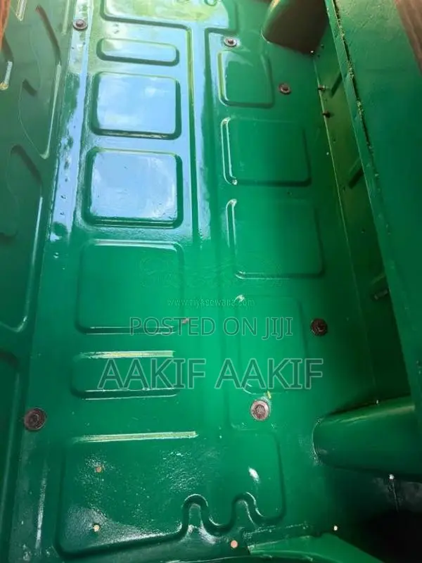 Bajaj RE 205 2014 Three Wheel (Used)