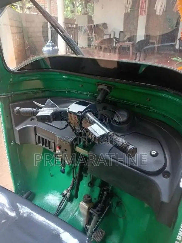 Bajaj RE 2010 Three Wheel (Used)