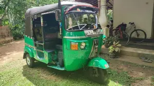 Bajaj RE 205 2011 Three Wheel (Used)