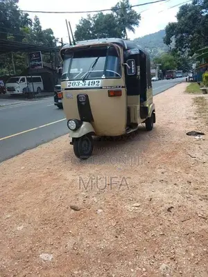 Bajaj 2 Stroke 2000 Three Wheel (Used)