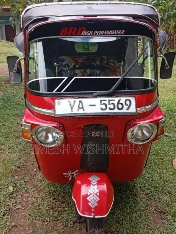 Bajaj 4 Stroke 2010 Three Wheel (Used)