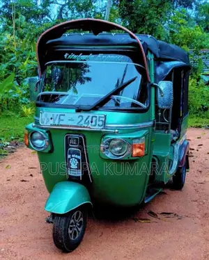 Bajaj 4 Stroke 2011 Three Wheel (Used)