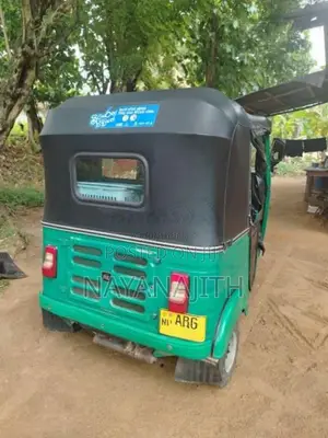 Bajaj 4 Stroke 2015 Three Wheel (Used)