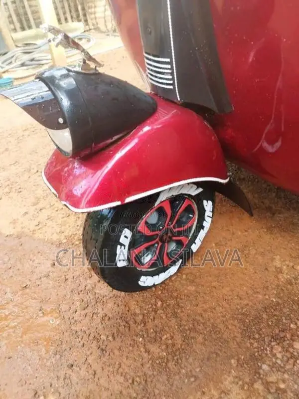 Bajaj 2 Stroke 1995 Three Wheel (Used)