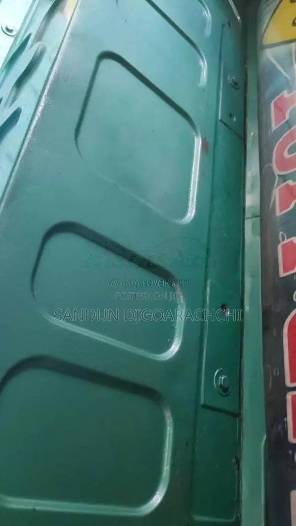 Bajaj RE 205 2011 Three Wheel (Used)