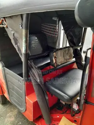 Bajaj RE 2 Stroke 2006 Three Wheel (Used)