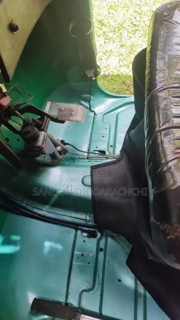 Bajaj RE 205 2011 Three Wheel (Used)