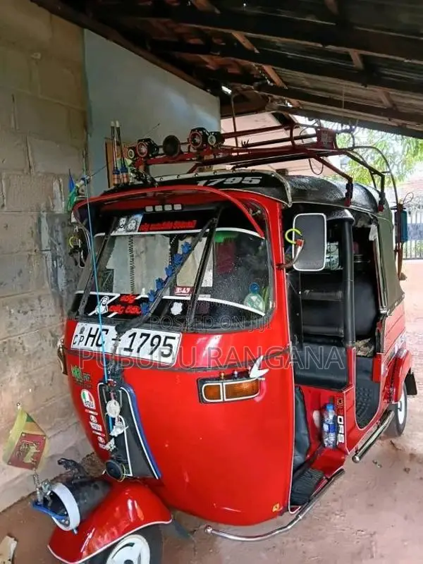Bajaj RE 2 Stroke 2003 Three Wheel (Used)