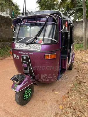 Bajaj 2 Stroke 2005 Three Wheel (Used)
