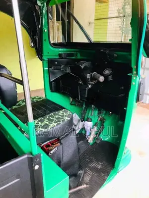 Bajaj RE 2015 Three Wheel (Used)