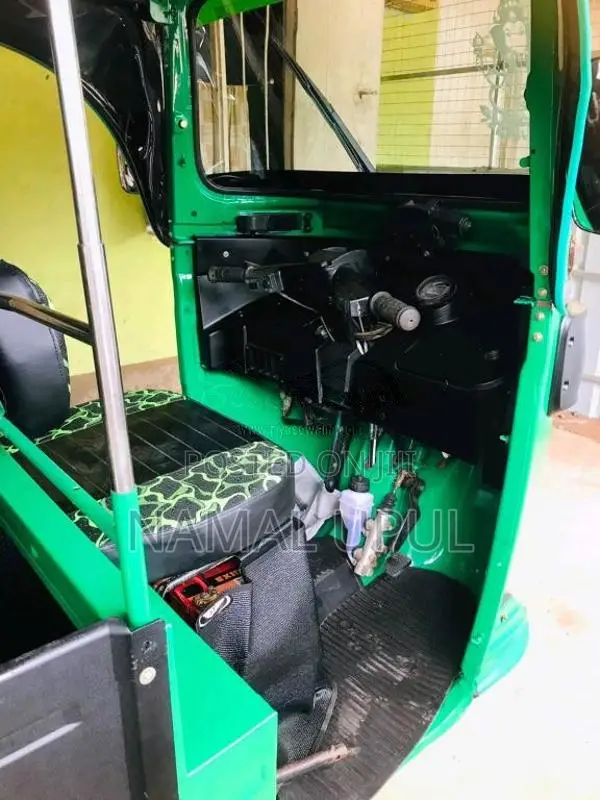 Bajaj RE 2015 Three Wheel (Used)