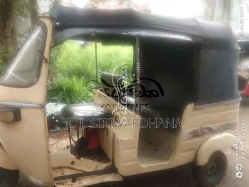 Bajaj 2 Stroke 2004 Three Wheel (Used)