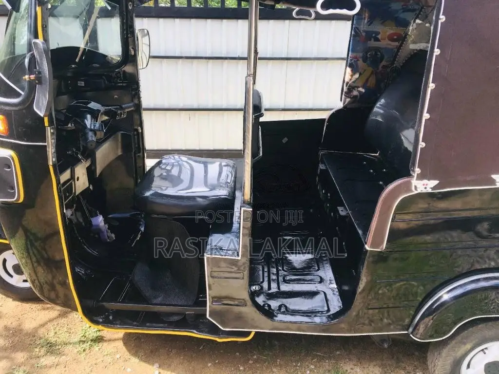 Bajaj RE 4 Stroke 2014 Three Wheel (Used)