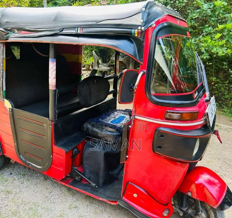 Bajaj RE 2014 Three Wheel (Used)