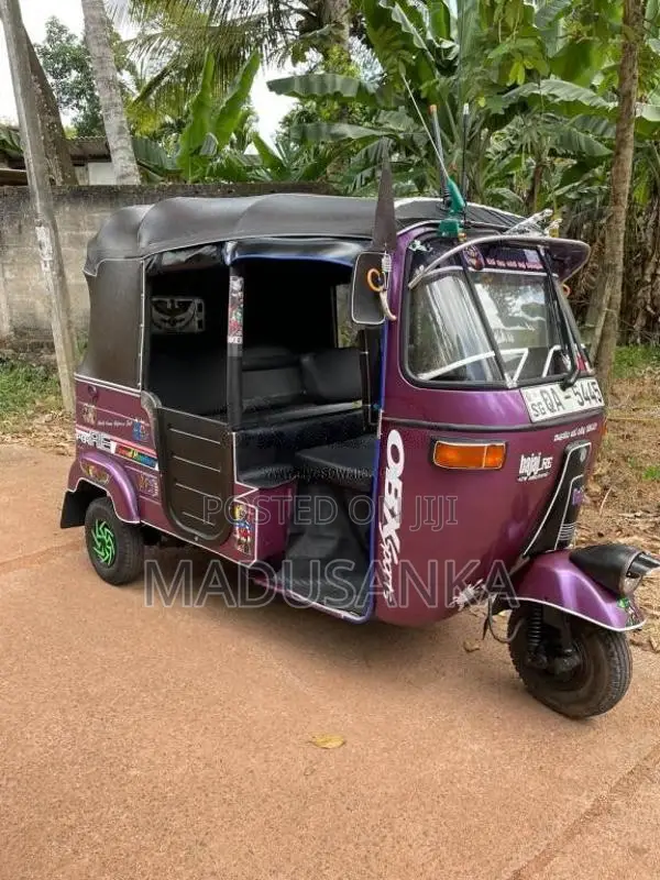 Bajaj 2 Stroke 2005 Three Wheel (Used)